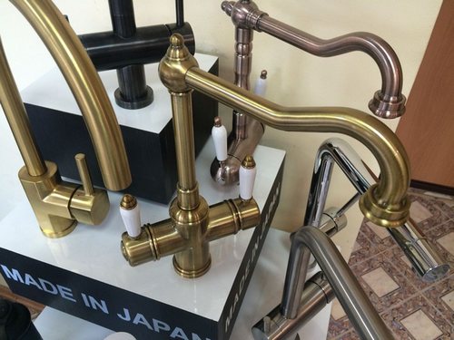 Смеситель для кухонной мойки с краном для питьевой воды OMOIKIRI AMAGASAKI-А (OAMA-AB-35) в цвете бронза