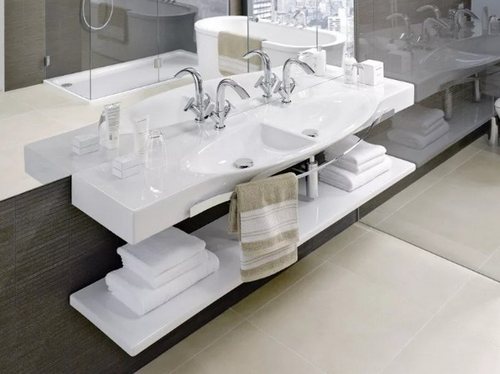Раковина Laufen Palace 8.1470.8.000.104.1 с полотенцедержателем