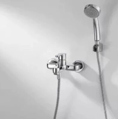 Смеситель для ванны с коротким изливом с аксессуарами Bravat Stream-D (F637163C-B)