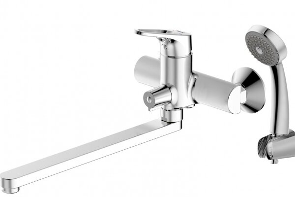 Смеситель для ванны с длинным изливом с аксессуарами Bravat Drop-D (F648162C-LB-RUS)