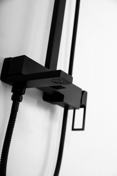 Душевая стойка со смесителем для ванны и душа BELBAGNO LUC-VSCM цвет черный матовый