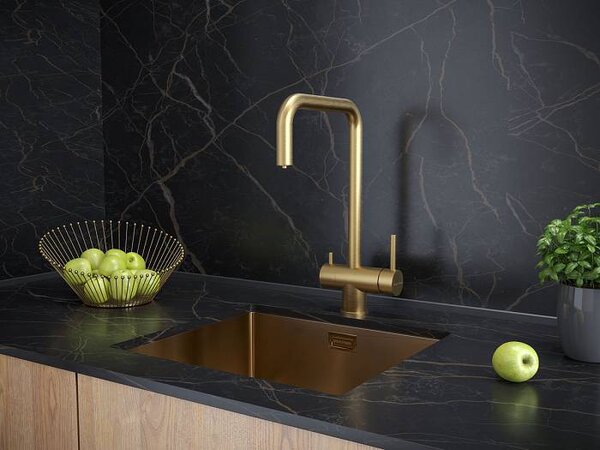 Смеситель для кухни Paulmark Wetter We213030-BG цвет брашированное золото