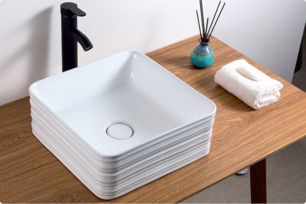 Накладная раковина BelBagno BB1407 размер 38х38