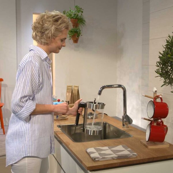 Смеситель для кухни Hansgrohe Focus E2 31820800, цвет сталь