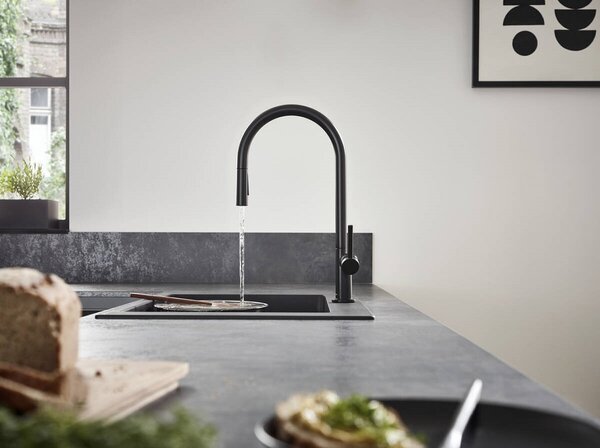 Кухонный смеситель 210, с вытяжным душем, 2jet Hansgrohe 72800670, матовый черный