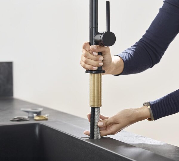 Кухонный смеситель 210, с вытяжным душем, 2jet Hansgrohe 72800670, матовый черный