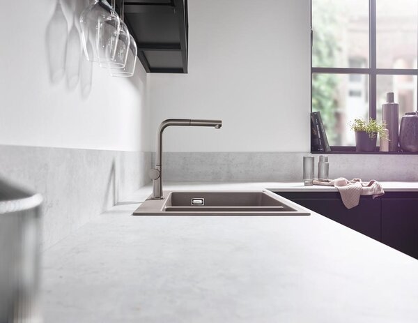 Кухонный смеситель 270, с вытяжным изливом, 1jet, sBox Hansgrohe 72809800, под сталь