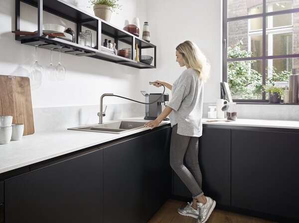 Кухонный смеситель 270, с вытяжным изливом, 1jet, sBox Hansgrohe 72809800, под сталь