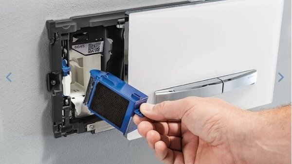 Вставной блок для смывных бачков скрытого монтажа Geberit DuoFresh Stick 115.062.BZ.1 антрацит