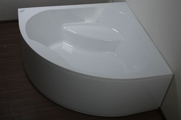 Ванна Kolpa San SWAN 160x160 акриловая на каркасе со сливом переливом