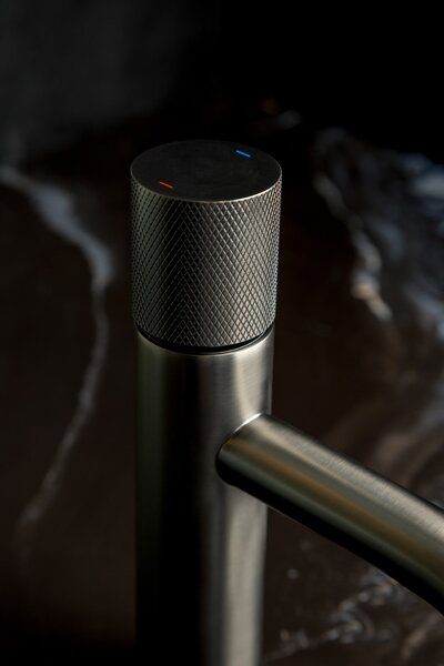 Смеситель Boheme STICK 121-GM.2 для раковины Gun Metal TOUCH