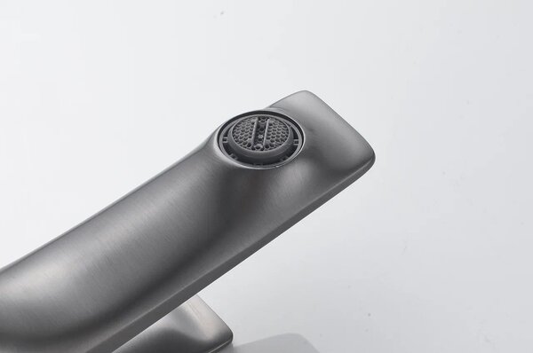 Смеситель для раковины Shevanik S9101T, оружейная сталь