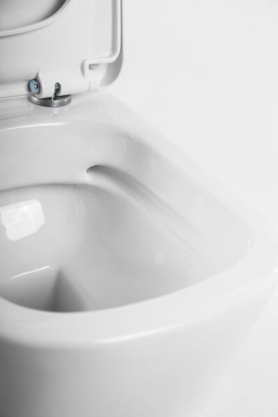 Унитаз подвесной безободковый BelBagno ALBANO BB120CHR/BB120SC