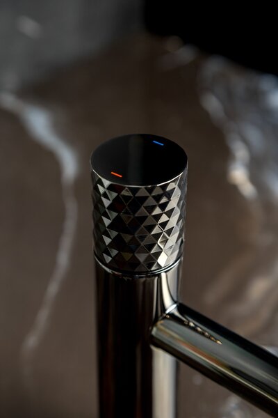 Смеситель Boheme STICK 121-SGM для раковины Shine Gun Metal DIAMOND