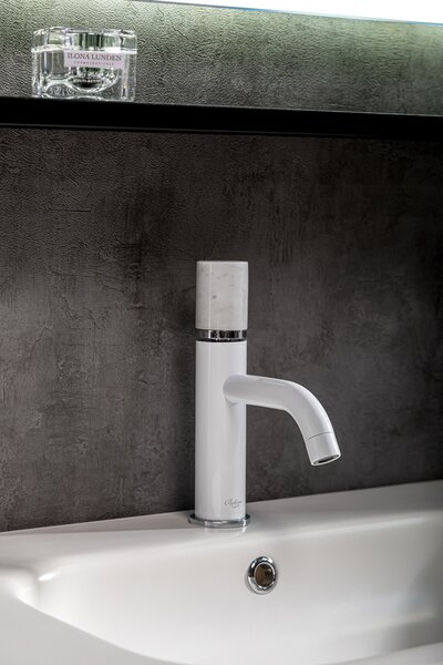 Смеситель Boheme STICK для раковиныниз. WHITE MRAMOR WHITE_Комплект 121-W-MR-WHITE цвет белый глянец