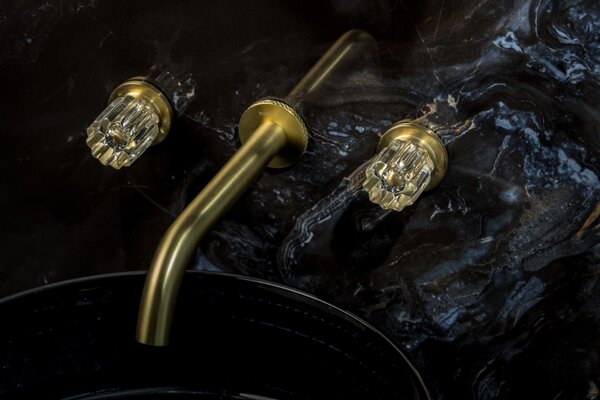 Смеситель Boheme из стены ELEGANTE на 3 отв. MAT GOLD 152-2-MG-EL цвет матовое золото
