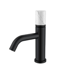 Смеситель Boheme STICK для умывальника низкий BLACK  ручка мрамор белая 121-B-MR