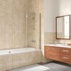 Шторка на ванну Vegas Glass E2V LUX 120 08 01 R профиль глянцевый хром стекло прозрачное